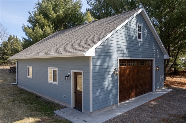 Warning Signs You’re Working With the Wrong Contractor